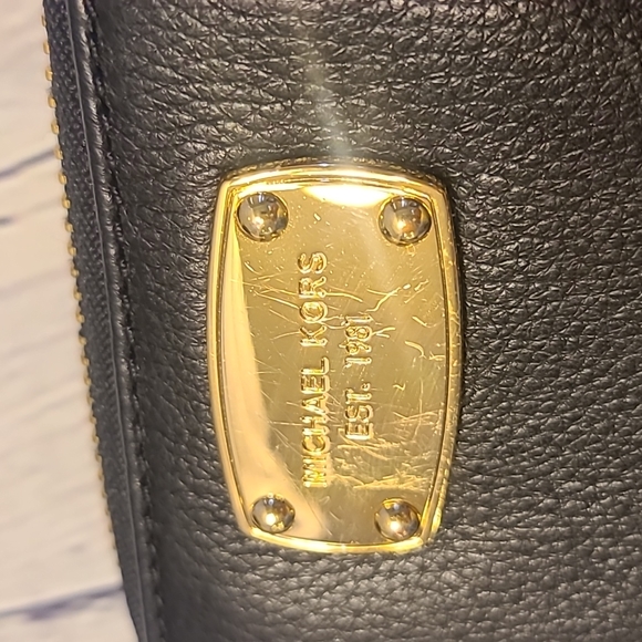 Michael kors wallet - Picture 3 of 3